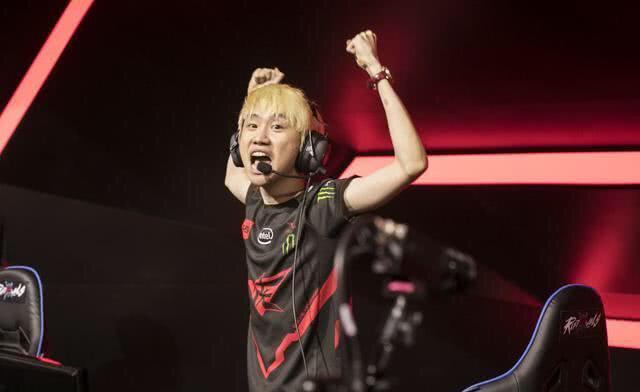 仅仅是一个 仅仅是一个