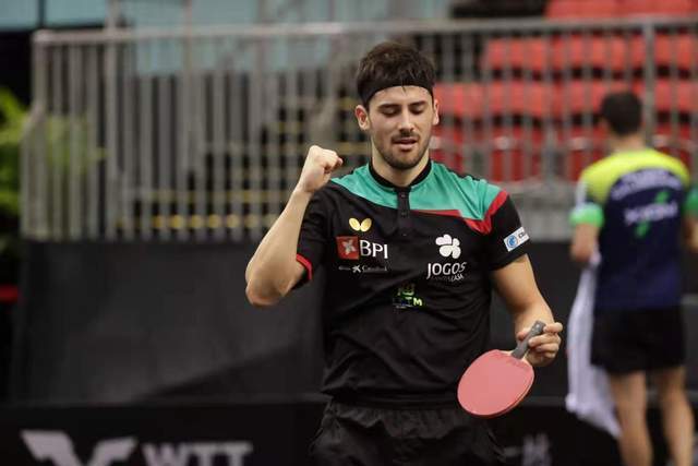 境中对球员 境中对球员